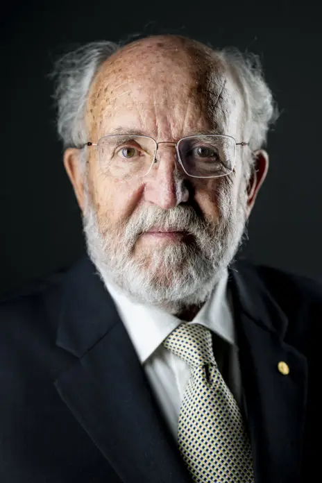 Michel Mayor | The Nobel Prize in Physics | Abakcus