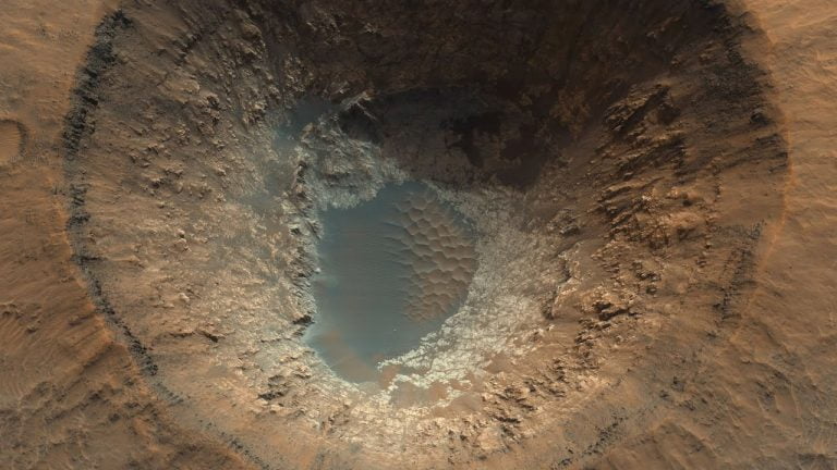 A Very Detailed View Of A Crater On Mars | Video | Abakcus
