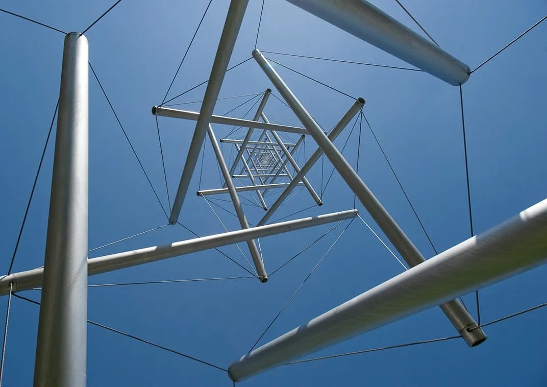Needle Tower by Kenneth Snelson